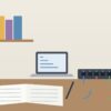 ノートパソコンとネットワーク機器、チェックリストを書いたノートが置かれた机のイラスト
